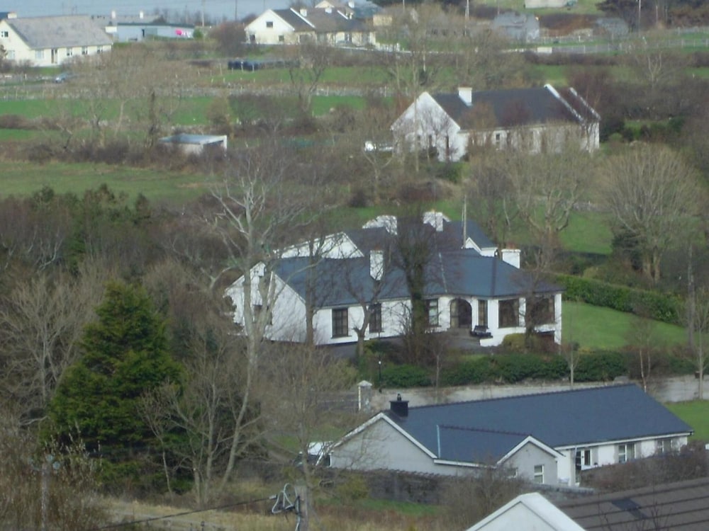 Elmgrove Apartments