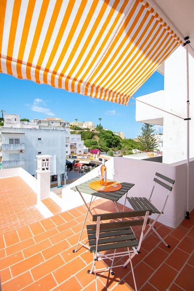 Apt Ruca Centrally Located Modernized Loft With C