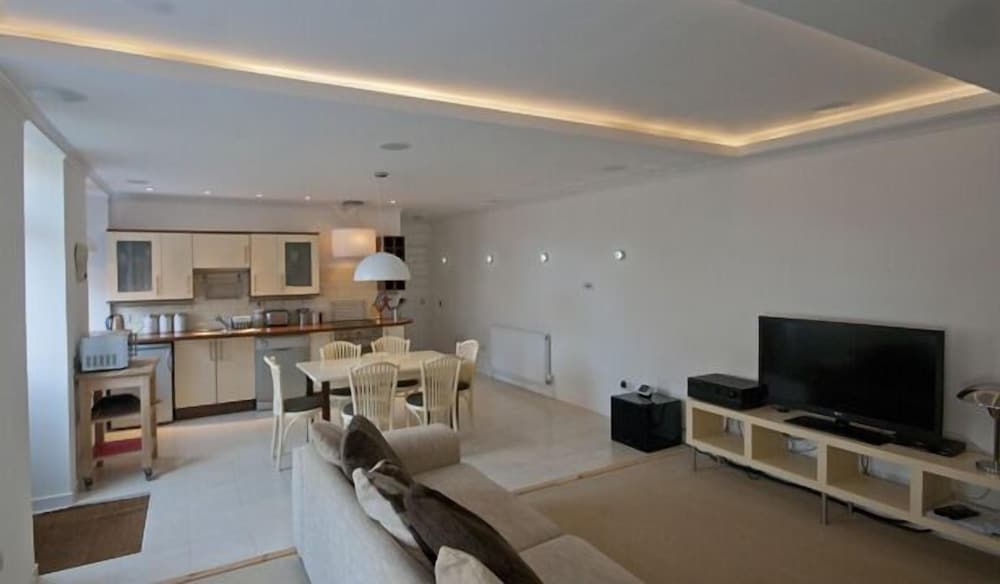 Crieff Armoury Luxury Self Catering Apartment