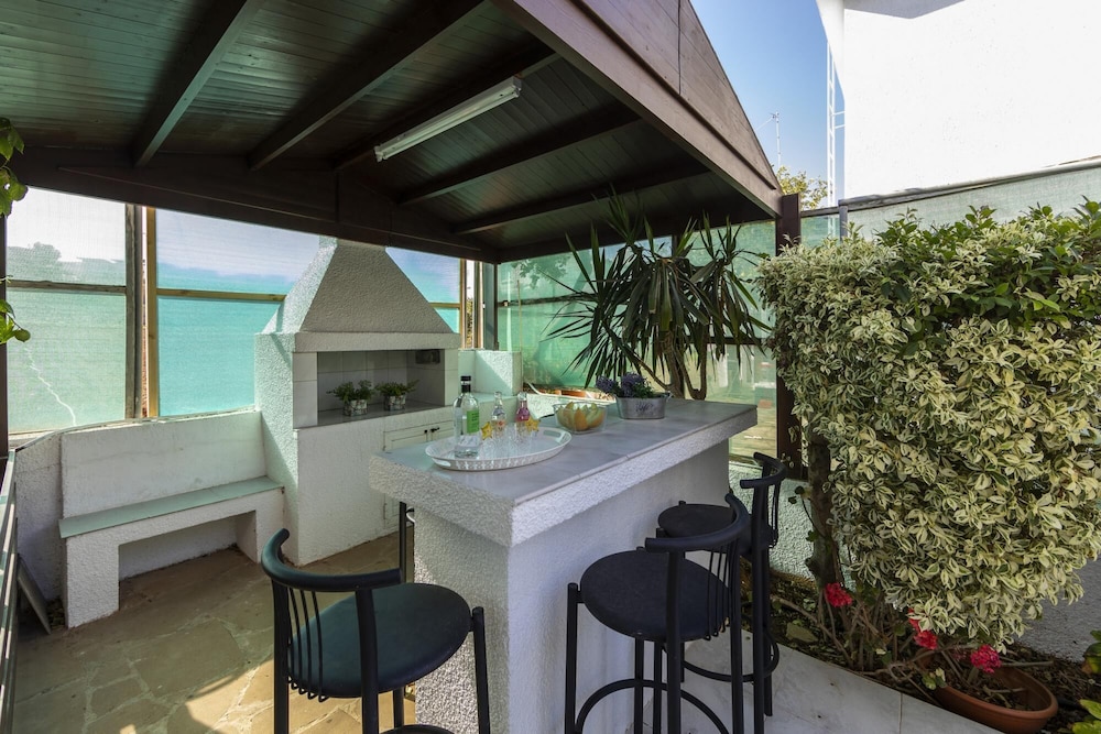 Protaras Lemon Tree Villa