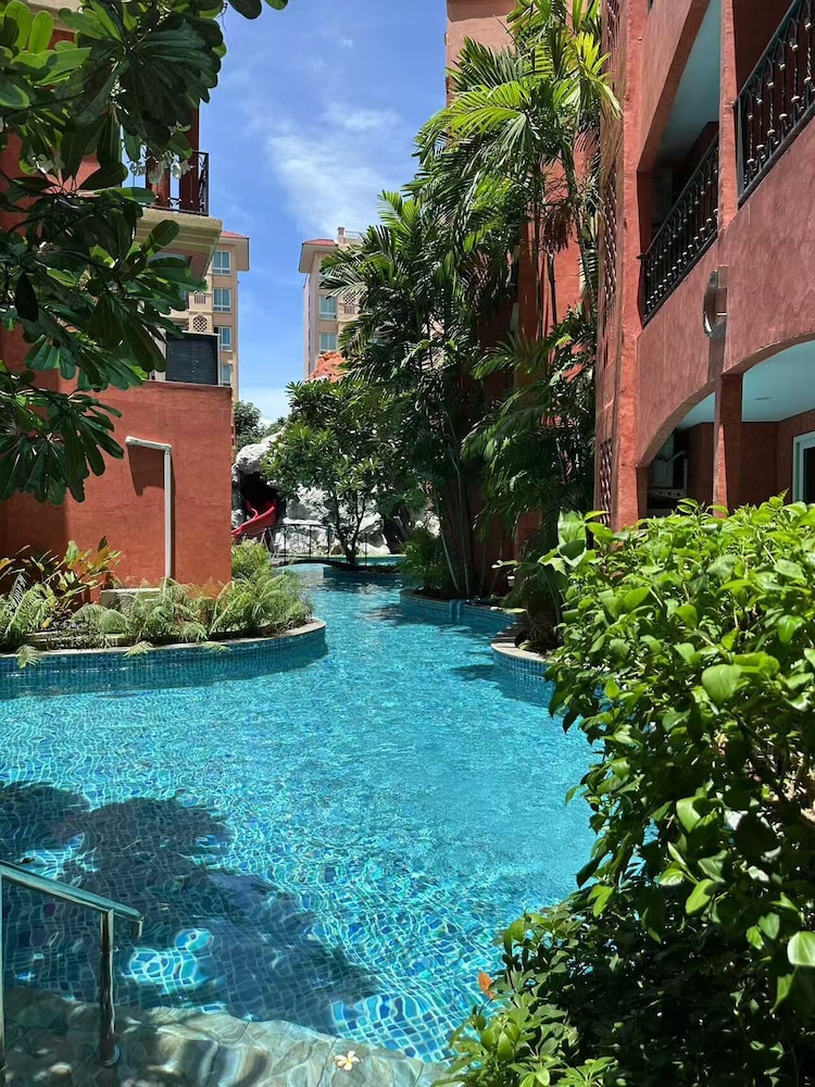 Seven Seas Condo Resort steps to Beach
