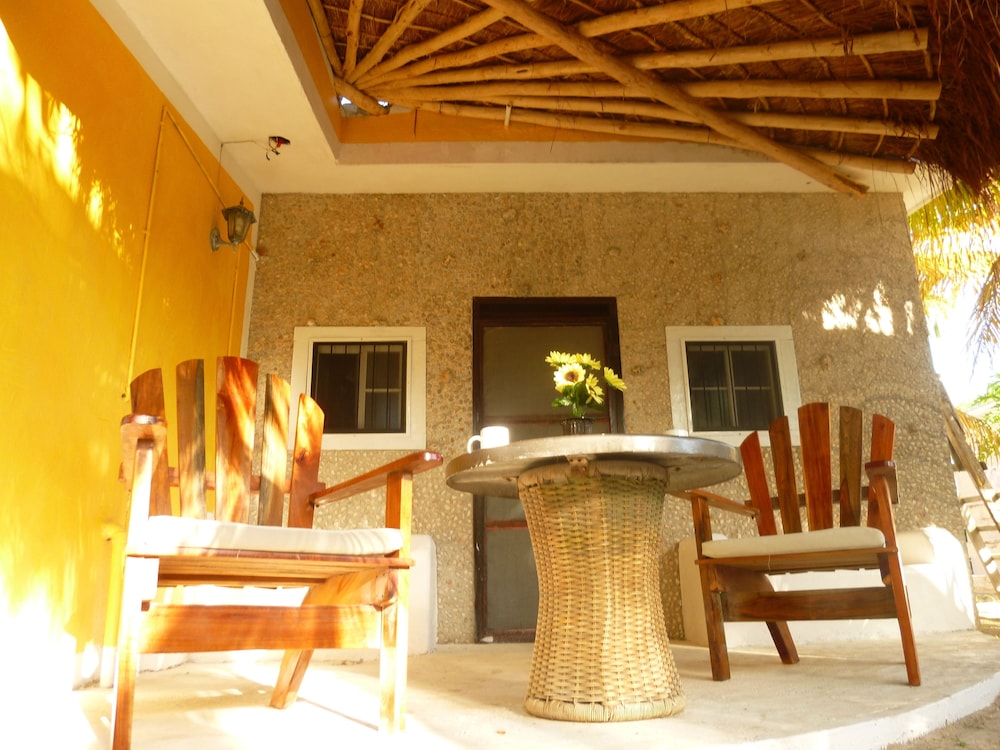 Antigua Lodge