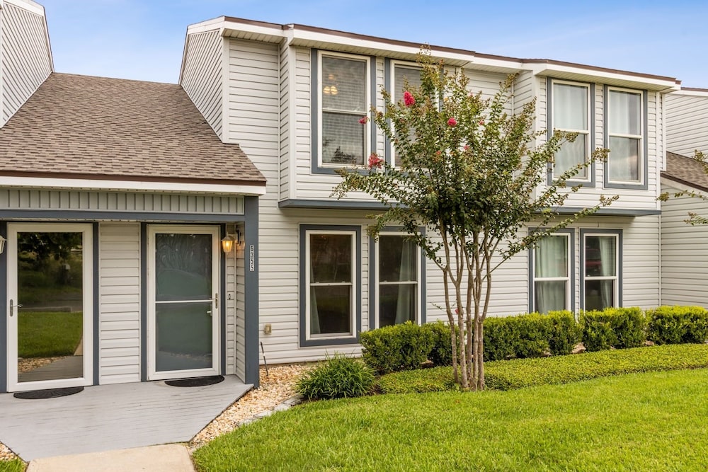 Fernandina Shores 6355 2 Bedroom Condo