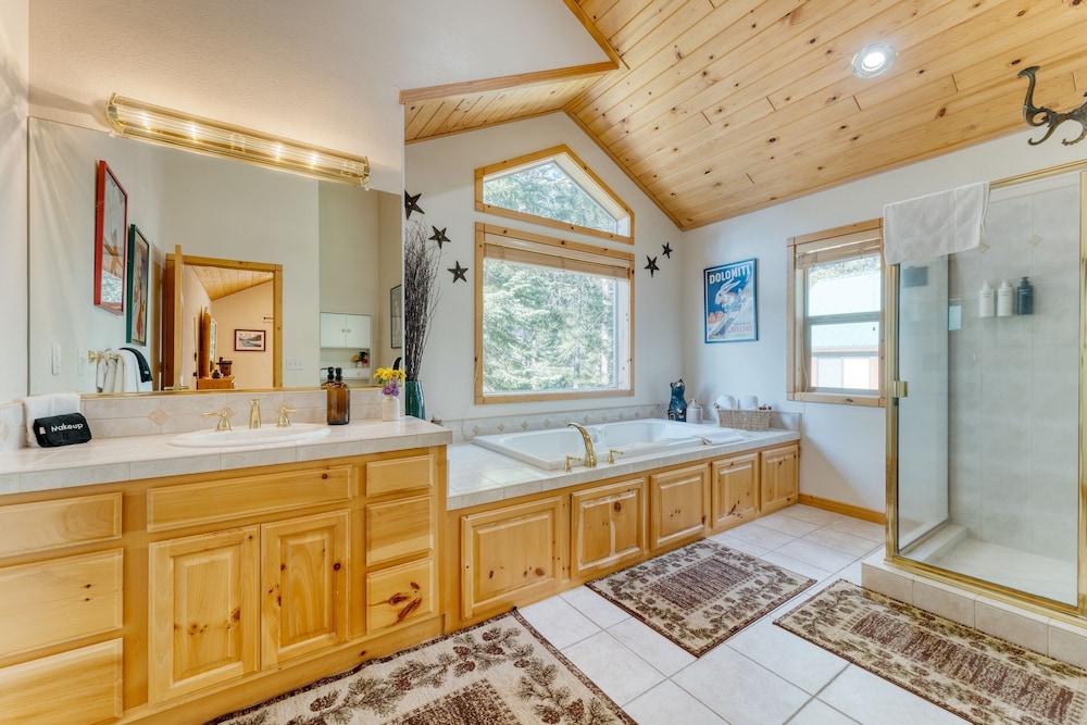 Hansel by Avantstay Pool Table 5mins to Skiing