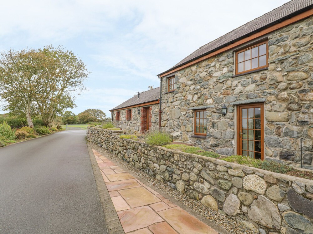 Lily Cottage