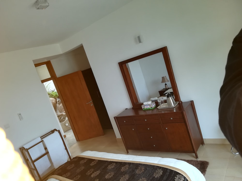 Mandarin Hill Residence