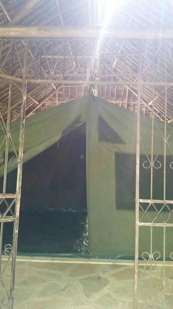 Dream of Africa Cottages Kanamai view 3