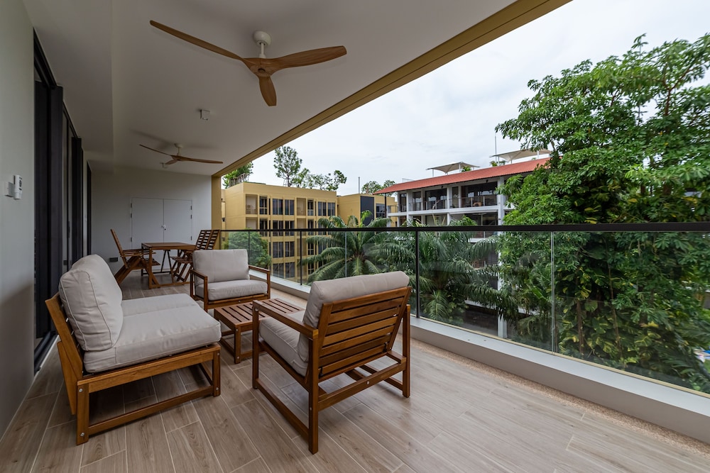 Seaside 2BR 200 m to BangTao beach