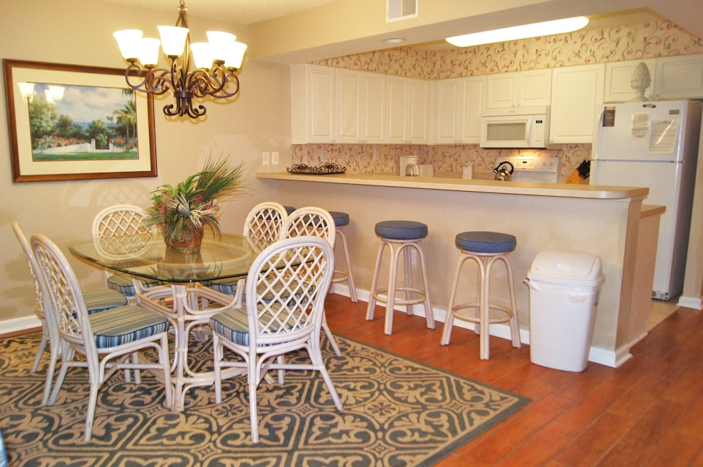 Sunrise Pointe 4F by RedAwning