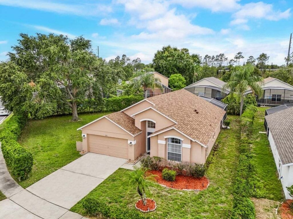 Oak Island Gem Cozy 4br Pool Home Near Disney 4 Bedroom Villa