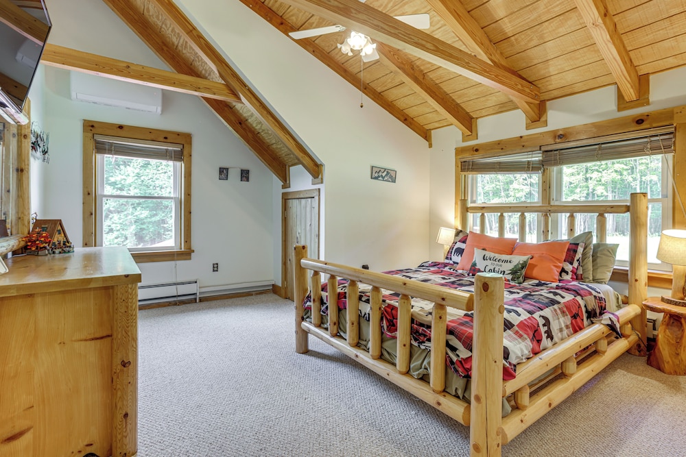 Hot Tub & Game Room: Deep Creek Winter Getaway