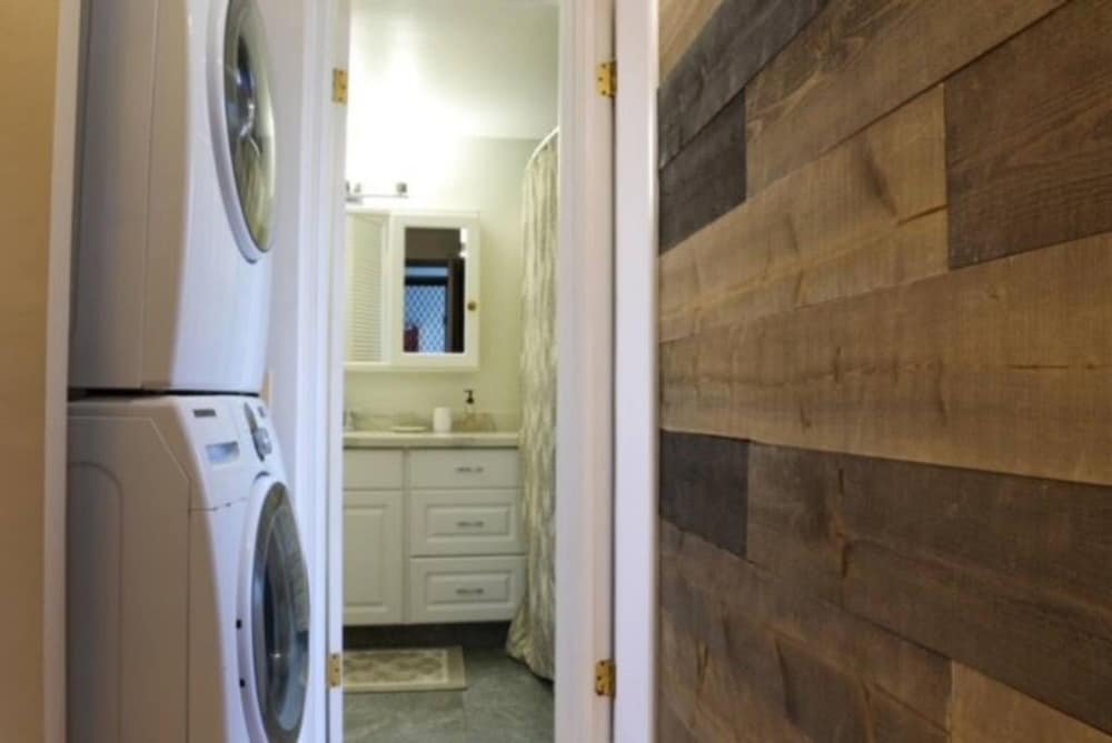 Enjoy the Sunset Ocean Front 1BR Apt-pool On-site