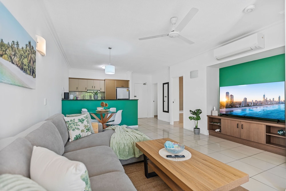 Urban Tropics Modern Resort Apartment