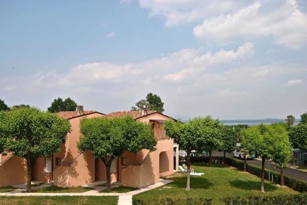 Residence Villaggio Tiglio