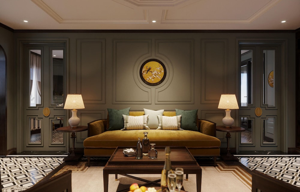 Aime'e Luxury Cruise