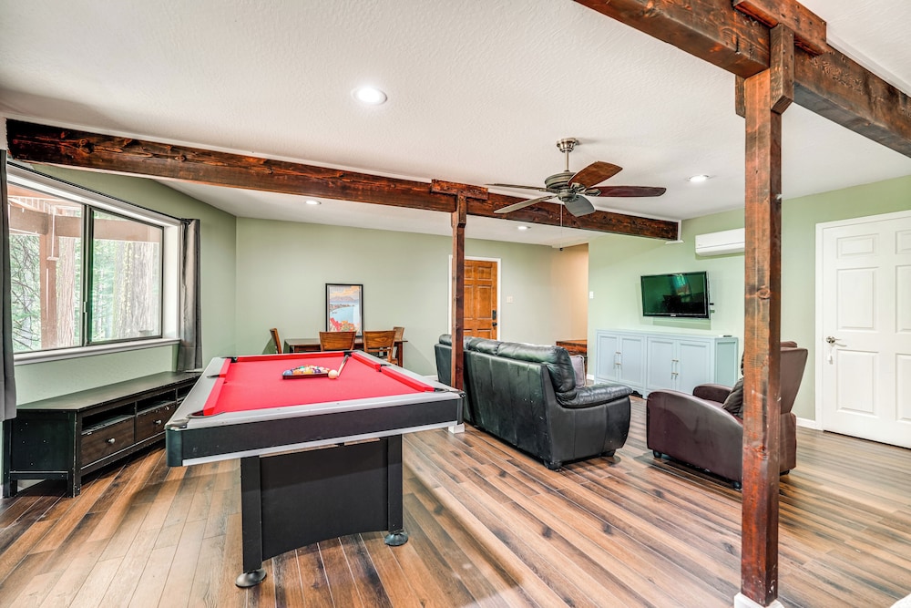 Cabin Getaway Near Big Trees Park: Game Room, Deck
