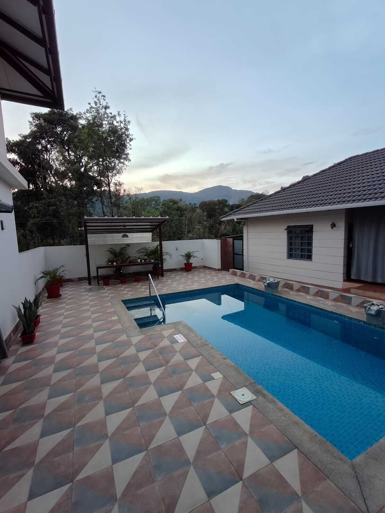 Villa #248