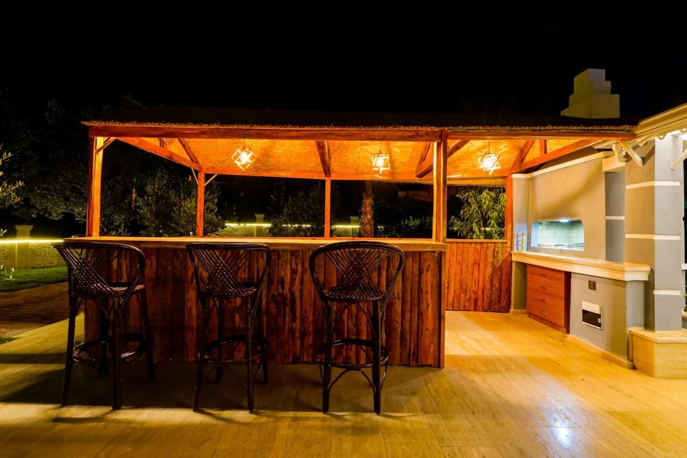 Marvelous Conservative Villa in Muratpasa