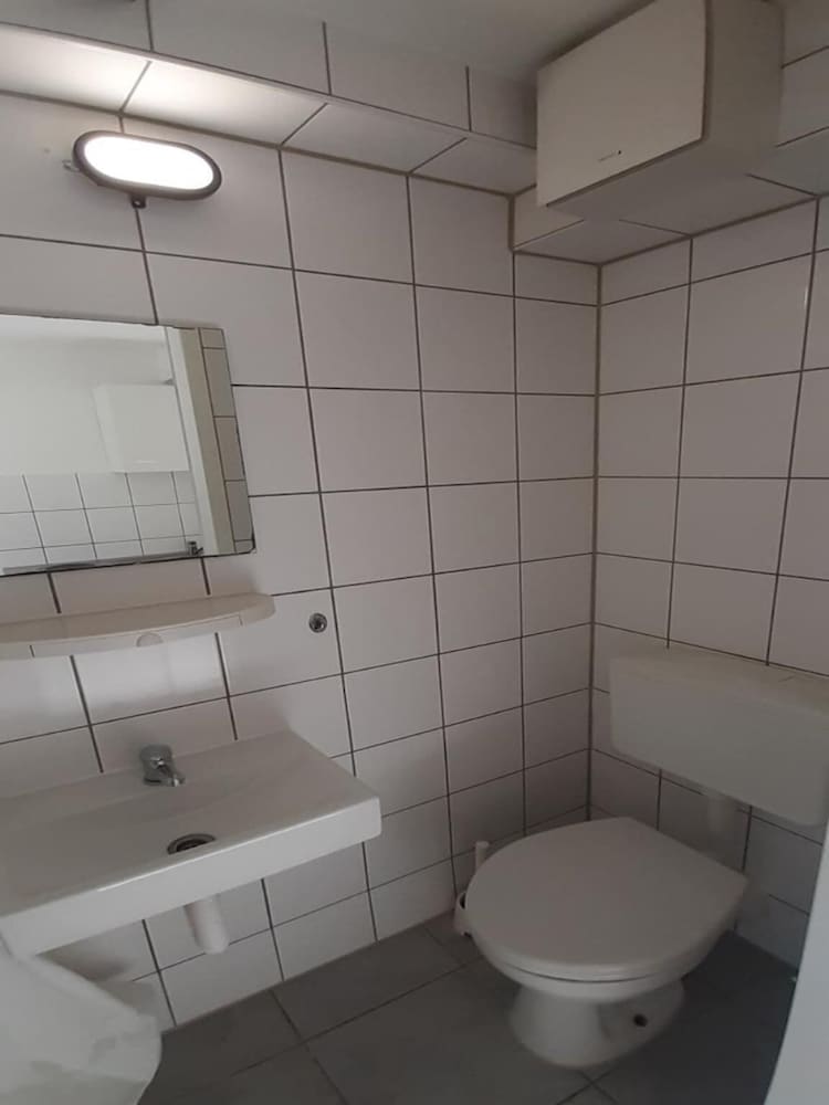 2-Rent Group Hostel Apartments SEN14