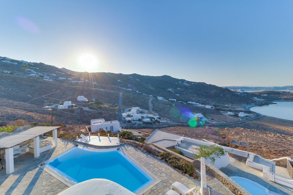 SeaBlue Villas