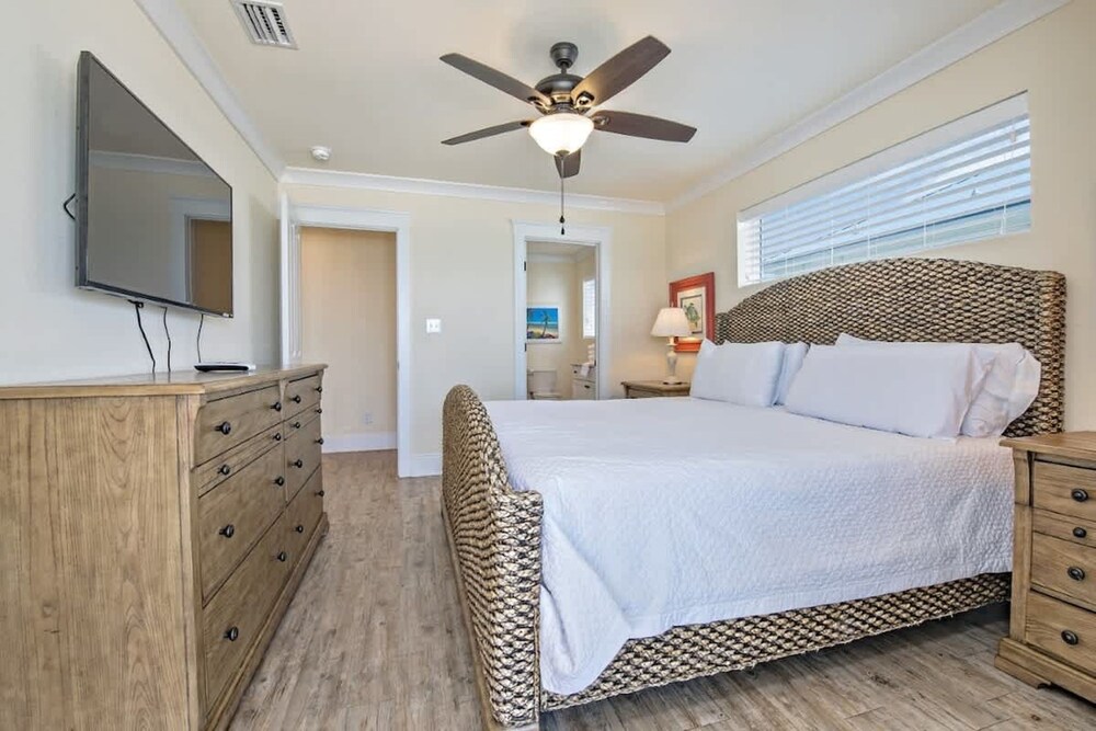 Beachfront 18bed Pool Easybreezy