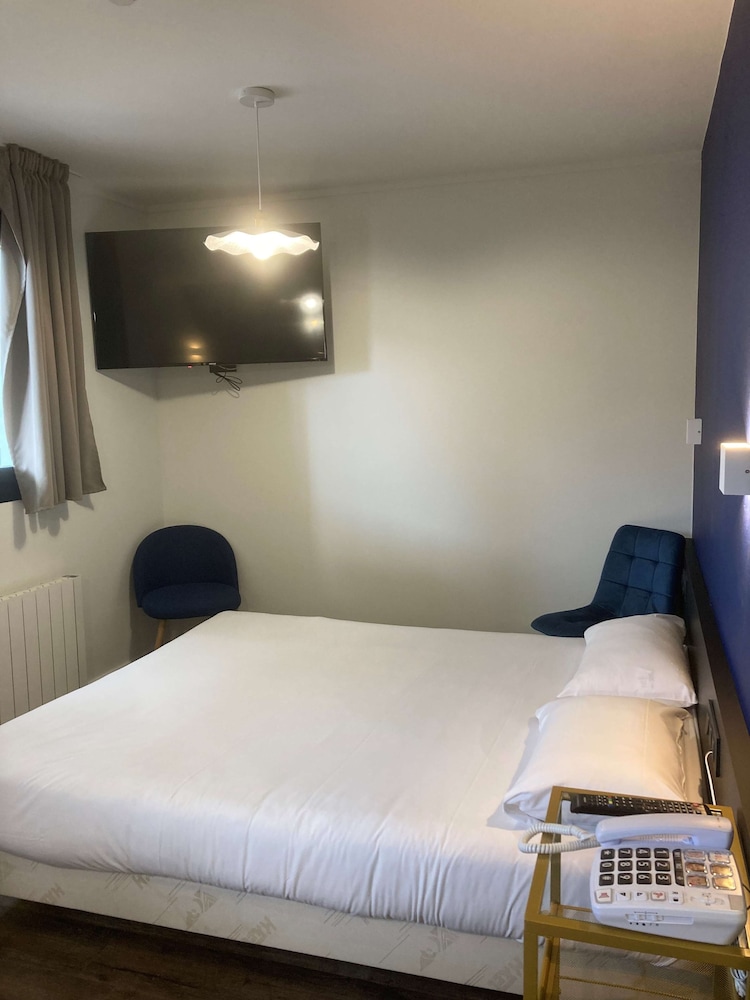 Brit Hotel St Nazaire Centre Gare — 2