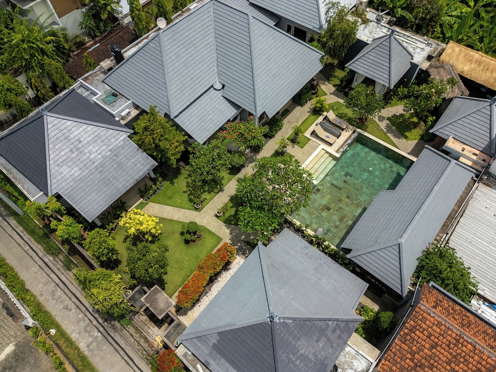 Luxury Aliya Villa by Betterplace