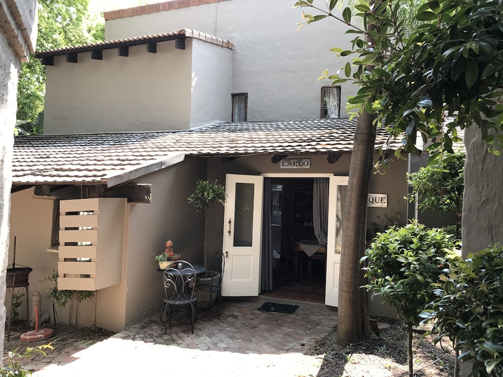 Waterhouse Guest Lodges 295 Indus Street
