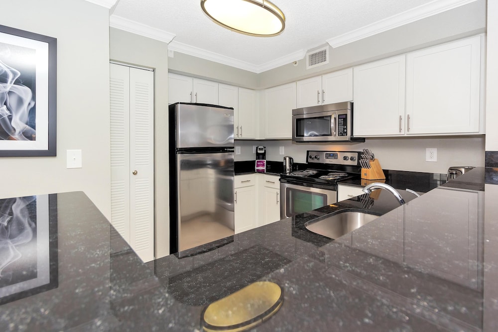 Dharma Home Suites Coral Gables at Gables Grand Plaza, 写真 31