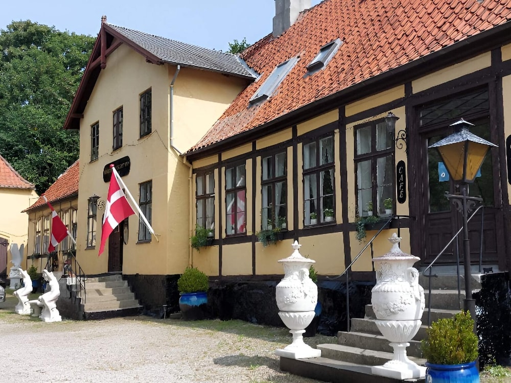 2 Person Holiday Park Home in Tranekaer