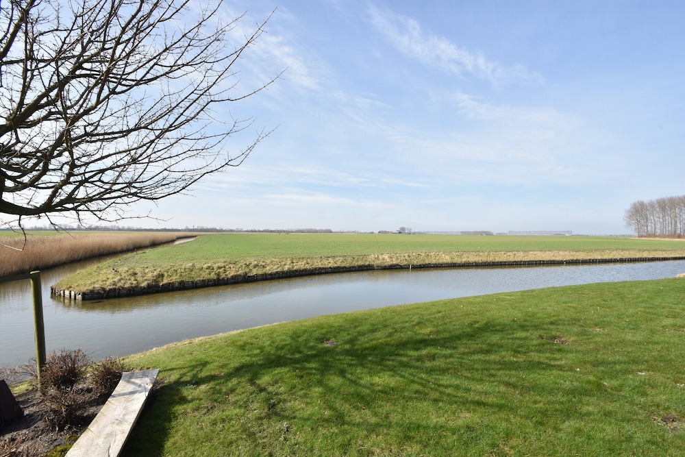 Holiday Home in Kattendijke Near Scheldt view 3