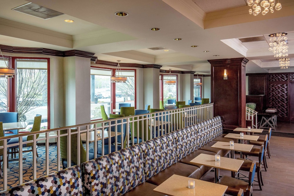 Boston Vacations - Embassy Suites by Hilton Boston Waltham - Property Image 19