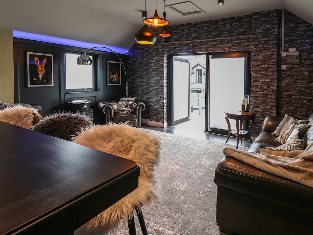 Glamorgan House