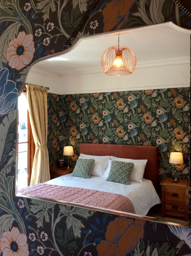 Lynton Vacations - Southcliffe Bed  Breakfast - Property Image 97