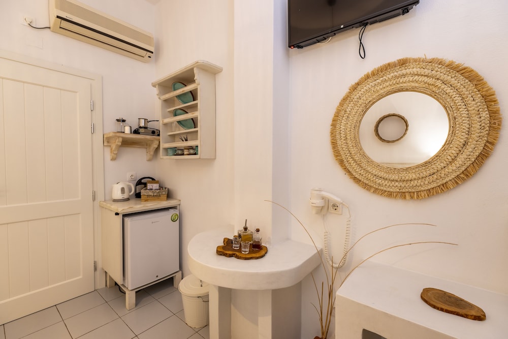 Irini Pension