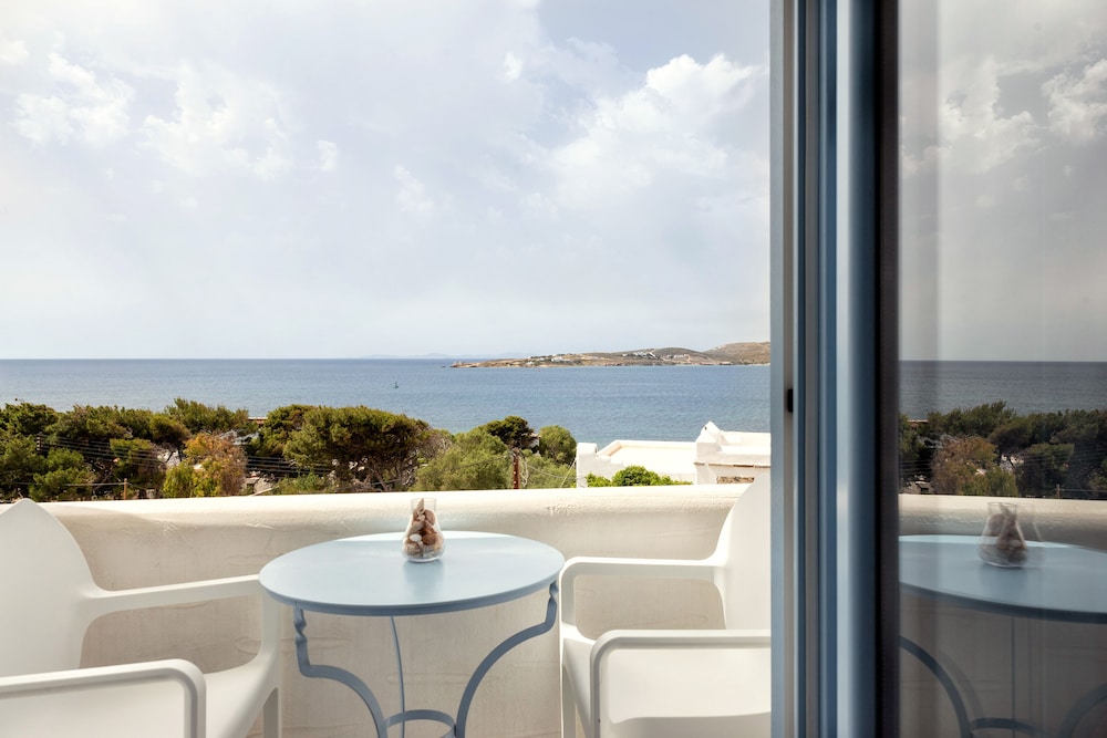 Stratos Studios & Apartments photo 5