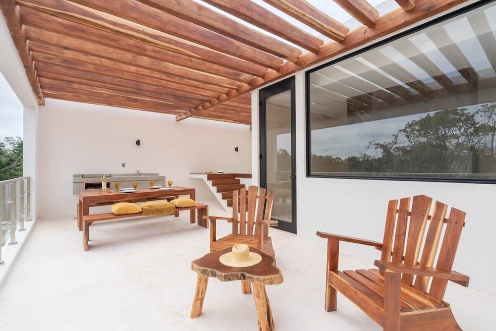 Karanda by Beach Please Tulum