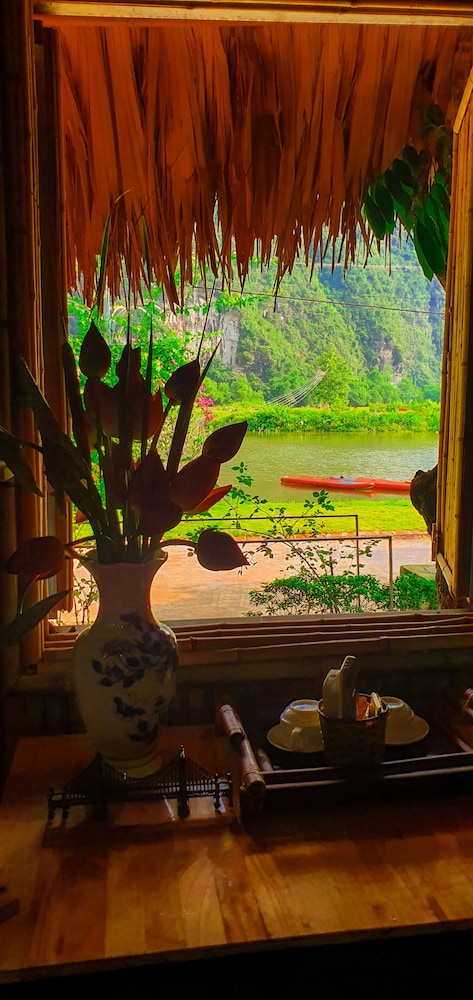 Quoc Khanh Bamboo Homestay - Hostel