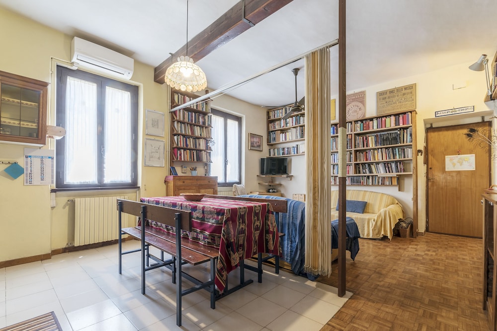 San Lorenzo Wooden Flat