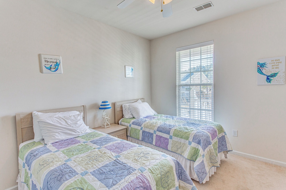 5 Mi to Shore: Condo w/ Patio in Sunset Beach!