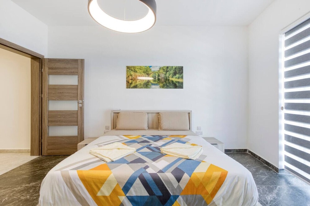 Xag ra Escape Penthouse With Views Pool Access