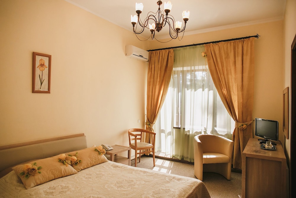 Hotel Shale