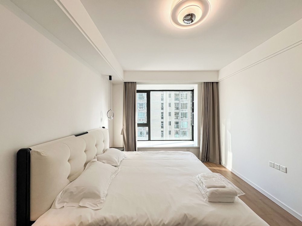 Book and Bed - Xujiahui