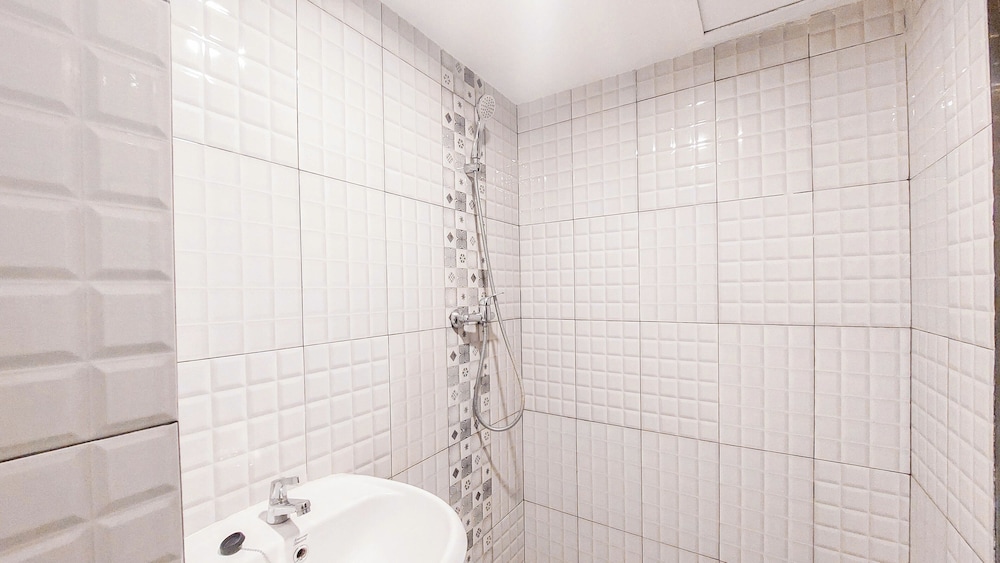 Best Deal Studio Apartment At De Prima