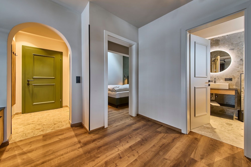 MiLa Apartments