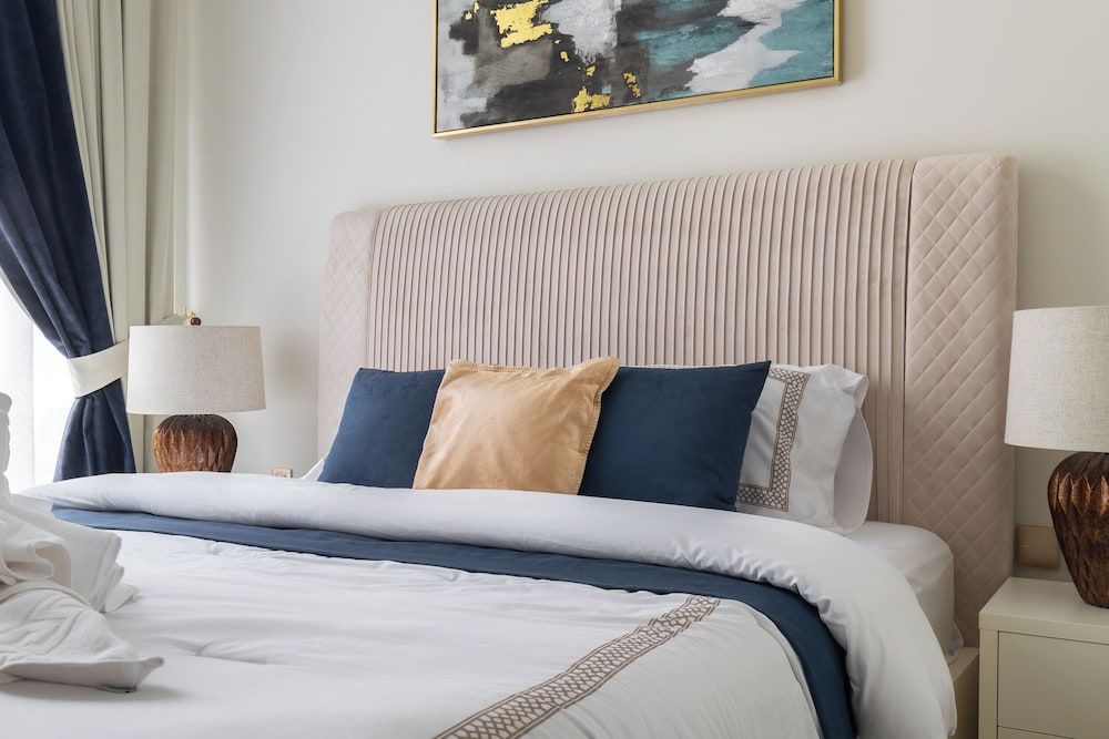 SIMPLY COMFORT Chic 3 Br Apartment with Private Pool