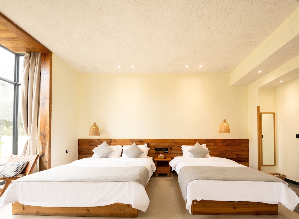 Yingde YeDuGu Resort