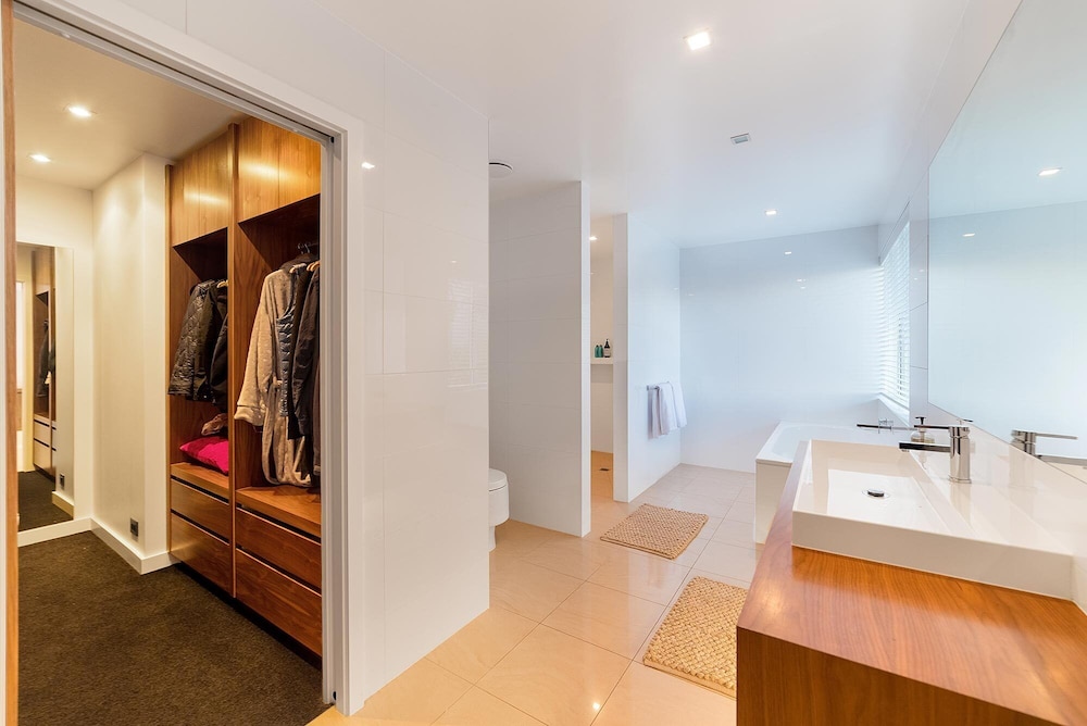 Design, Elegance and This Stunning View view 2