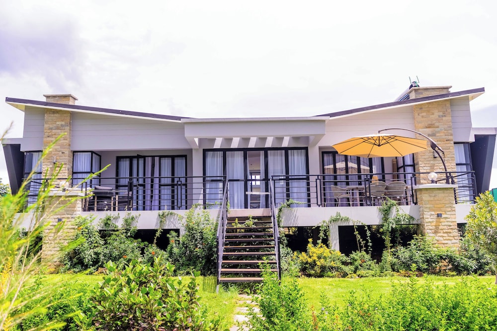 Tufaha Resort