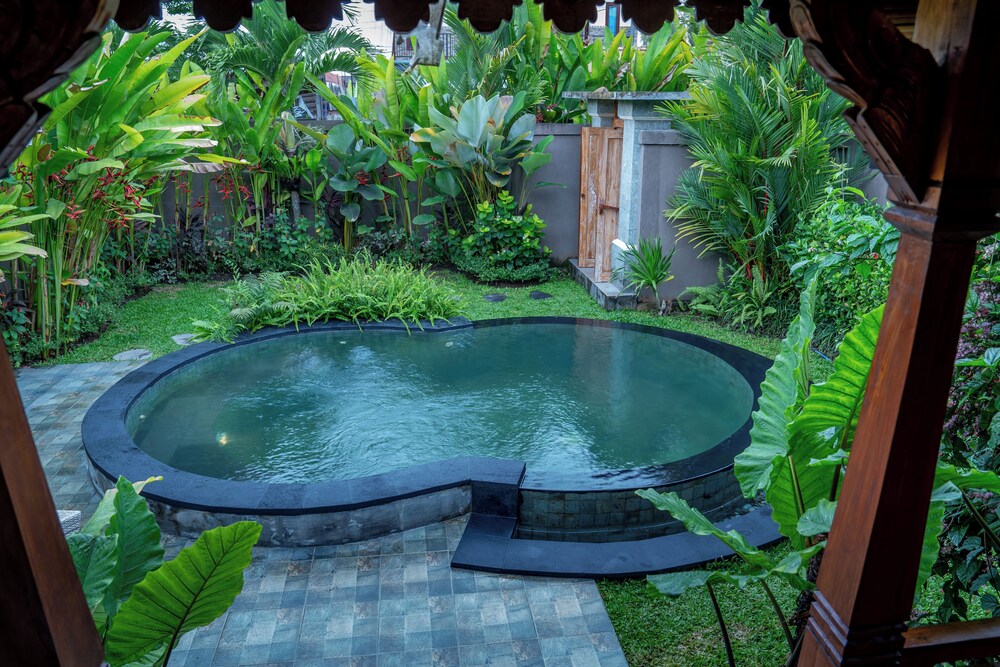 Pertiwi Uma Sari